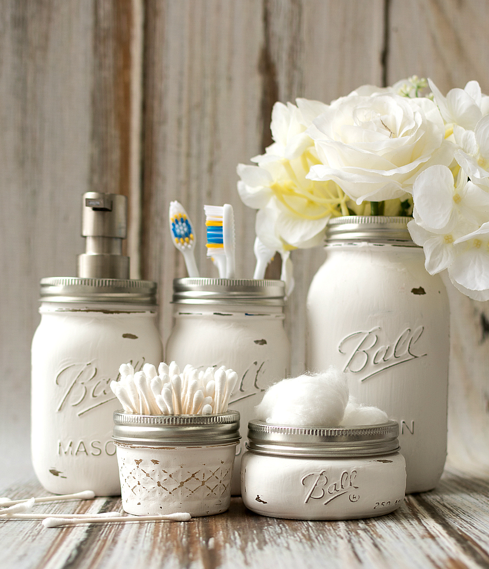 16 Gorgeous Uses For Your Mason Jar